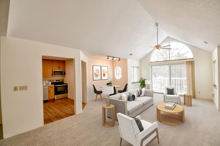 Building Photo - Hazeltine Shores