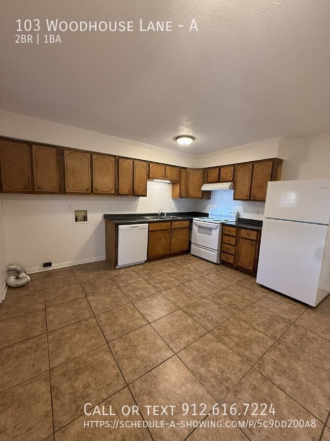 Building Photo - 103 Woodhouse Ln