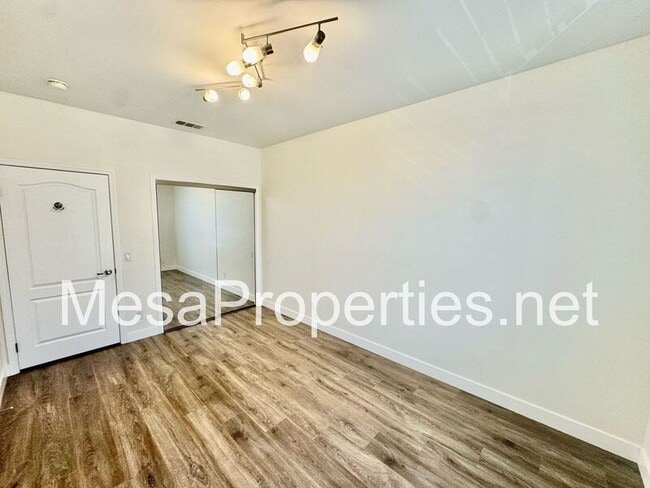 Building Photo - 740 S Azusa Ave