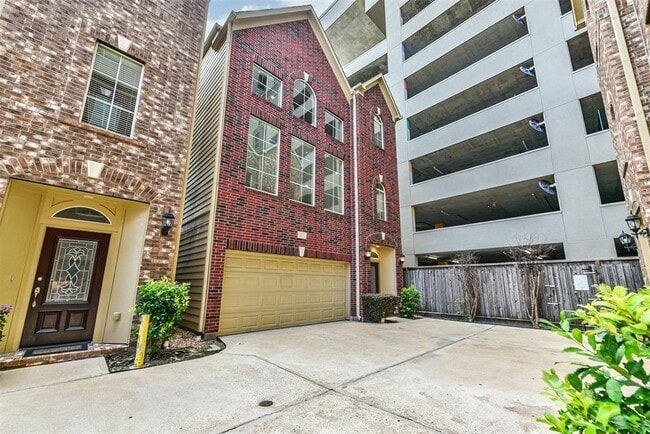 Building Photo - 1117 St Agnes St