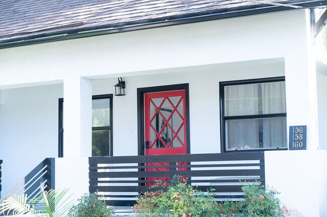 Building Photo - 156 W Peoria St