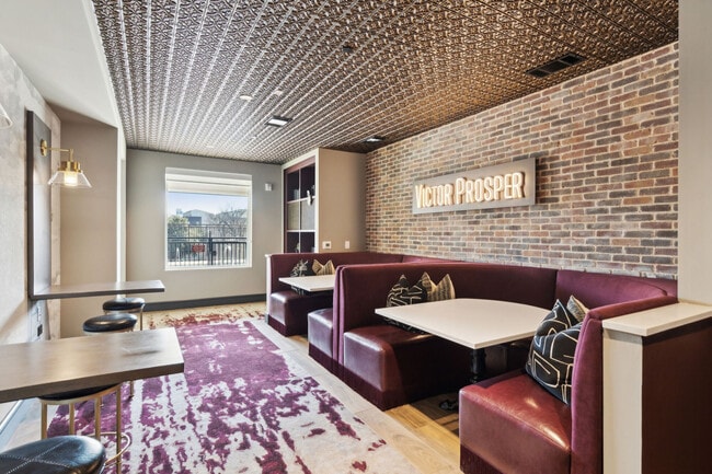 Interior Photo - Victor Prosper