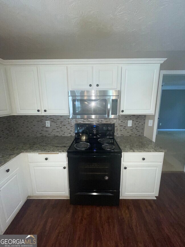 Building Photo - 102 Carolinas Way