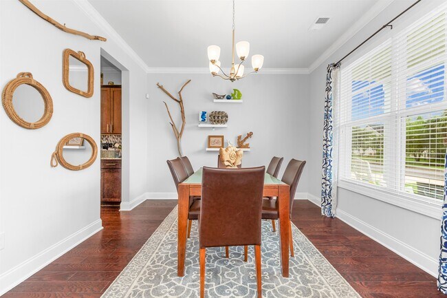 Building Photo - 1399 Berkshire Ave