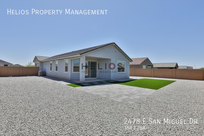 Building Photo - 2478 E San Miguel Dr