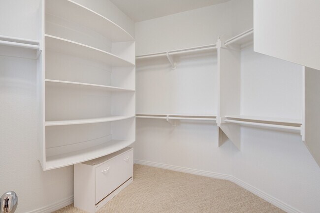 Building Photo - Gated corner lot home walking distance to the beach