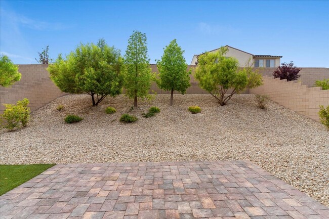 Building Photo - Skye Canyon Gated community 1 story, Front...