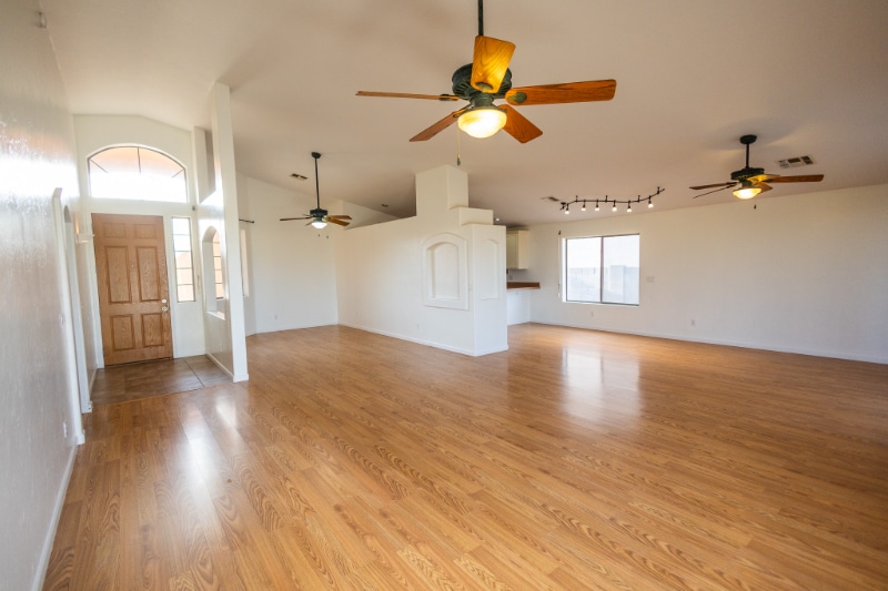 Building Photo - 8546 N Sayante Way