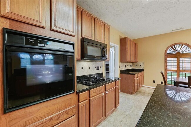 Building Photo - 4426 Park Bend Dr