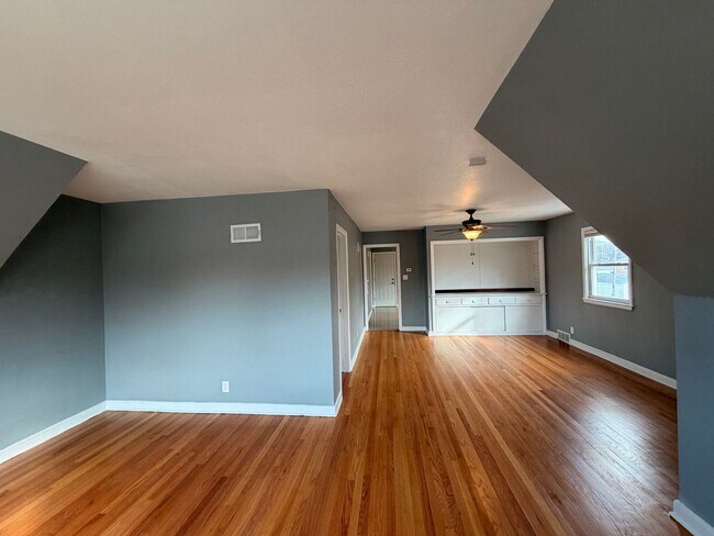 Building Photo - 5824 N Teutonia Ave