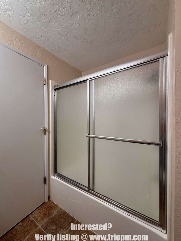 Building Photo - 1010 Satre St