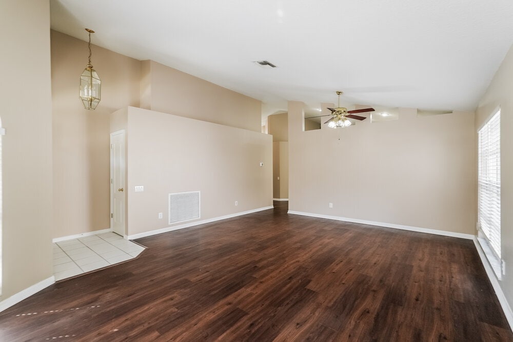 Building Photo - 17724 Long Rdg Rd