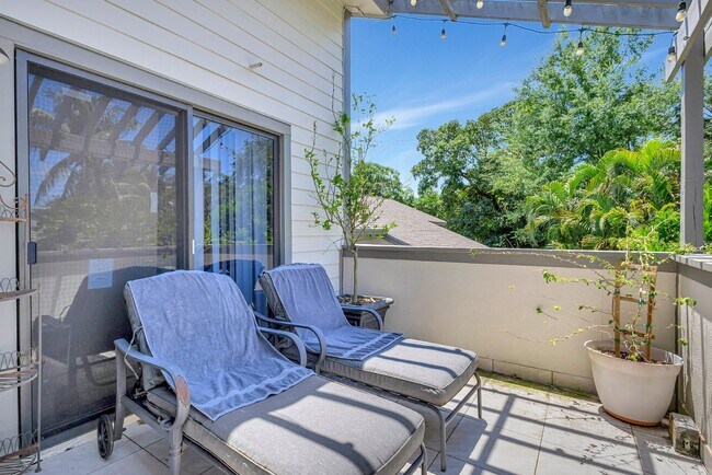 Building Photo - 13400 Bedford Mews Ct