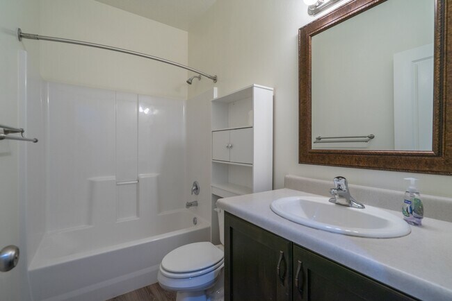 Building Photo - Small Dog Friendly Home With RV Parking