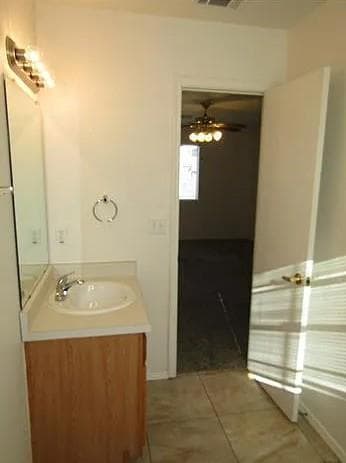 Building Photo - 12500 Campana Dr
