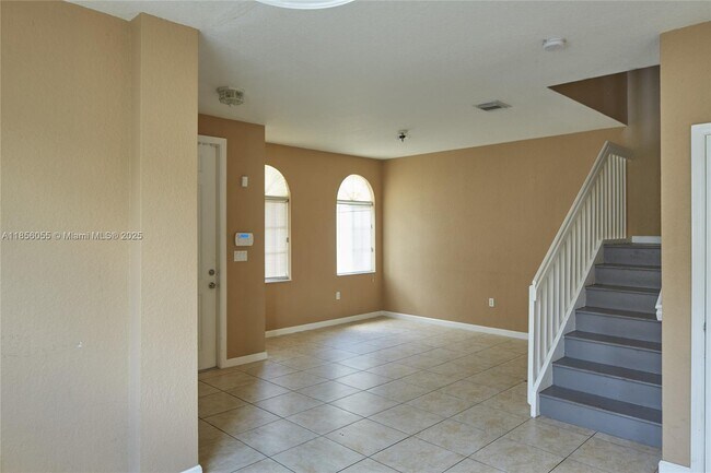 Building Photo - 27910 SW 140th Ave