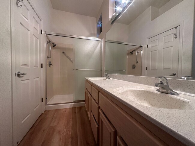 Building Photo - Sun City Summerlin 2 Bedroom