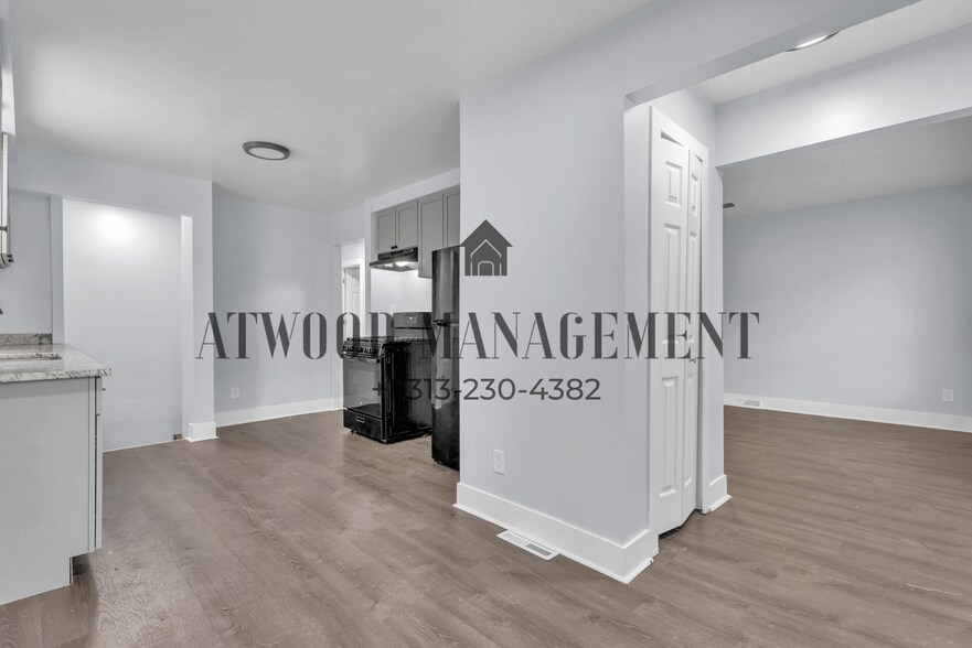 Building Photo - 7677 Westwood St
