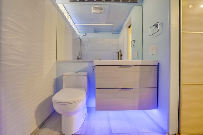 Building Photo - 1128 22nd St