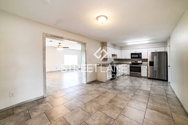 Building Photo - Charming 3 bedroom home in Peoria!