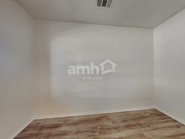 Building Photo - 10308 Oak Branch Ln