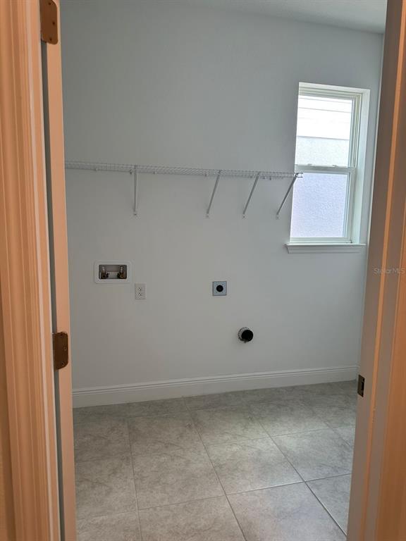 Building Photo - 19044 Blueleaf St