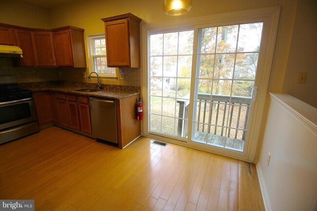 Building Photo - 92 Harvard Cir