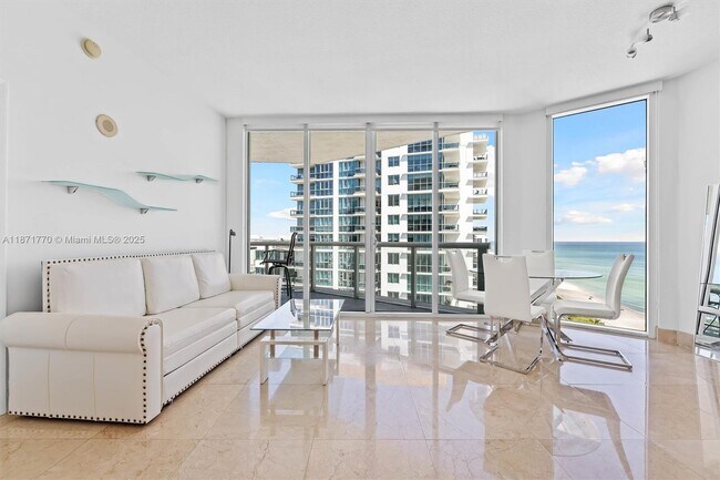 Building Photo - 6515 Collins Ave