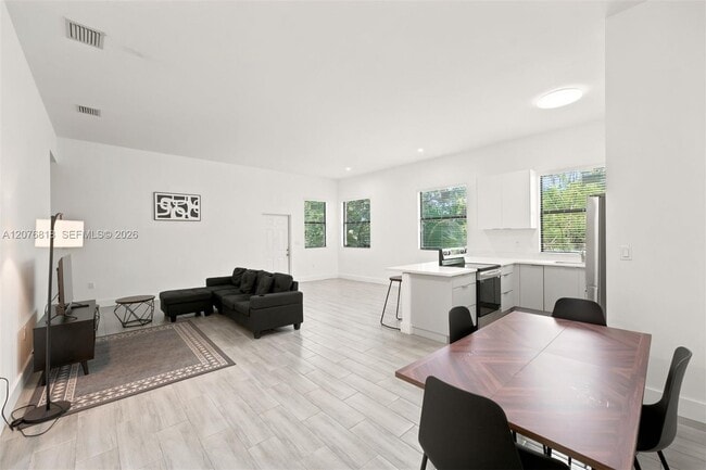 Building Photo - 1544 NW 59th St