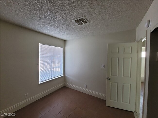 Building Photo - 3908 Montebello Ave