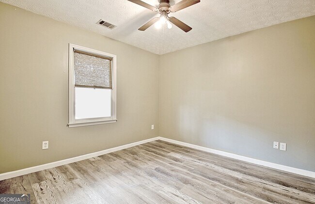 Building Photo - 15 Chestlehurst Way