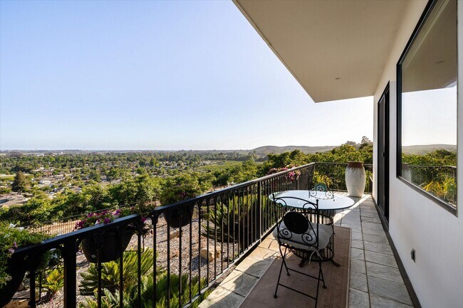 Building Photo - 6060 La Goleta Rd
