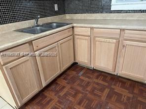 Building Photo - 221 W 27th St