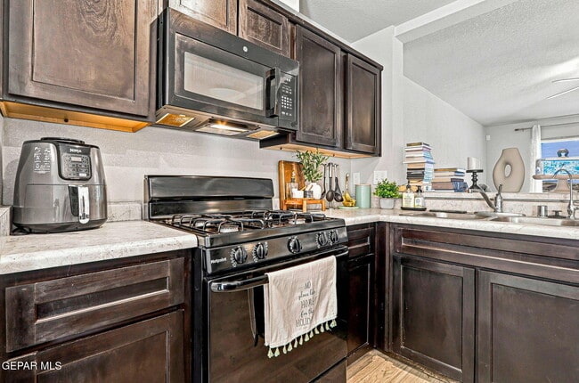 Building Photo - 14552 Mescal Bean Ct