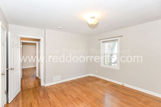 Building Photo - 4930 N Illinois St