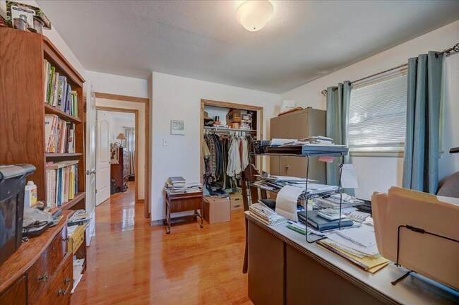 Building Photo - 10165 W Cleveland Ave