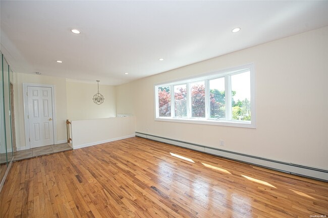 Building Photo - 934 10th St