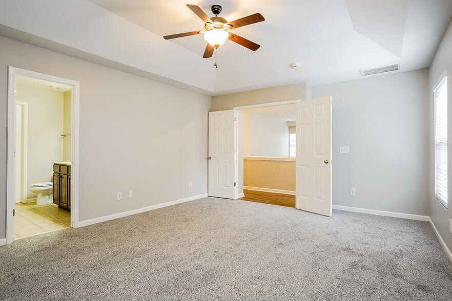 Building Photo - 120 Smart Ct