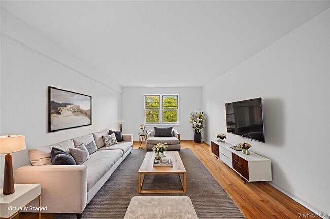 Primary Photo - 255 Bronx River Rd