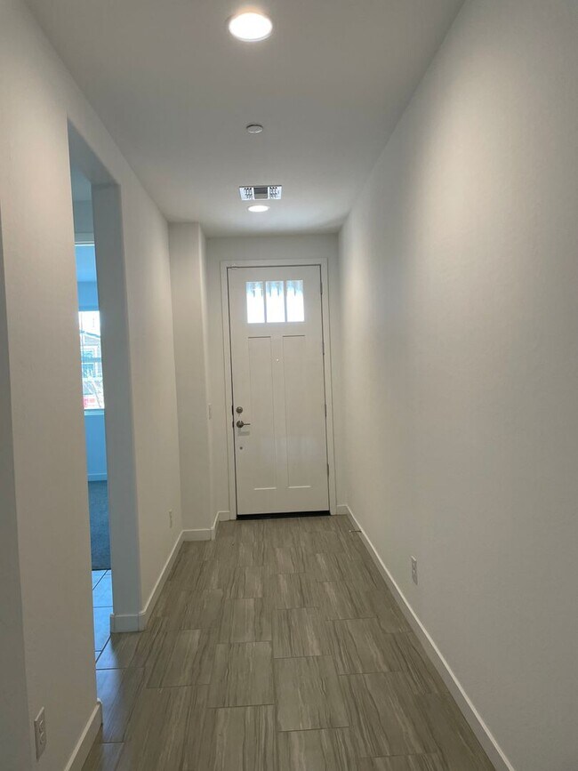 Building Photo - 12552 W Cassia Trail