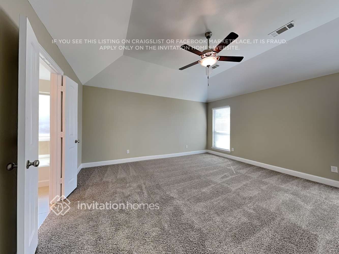 Building Photo - 5609 Paradise Dr