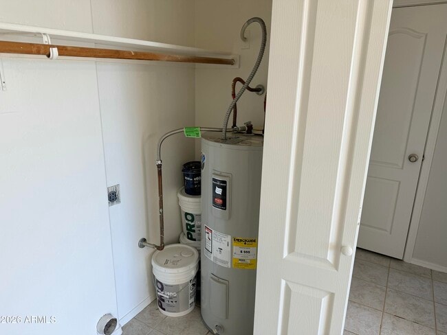 Building Photo - 10260 W Leander Dr