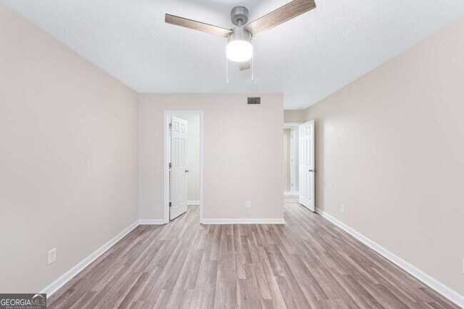 Building Photo - 103 Sterling Ct