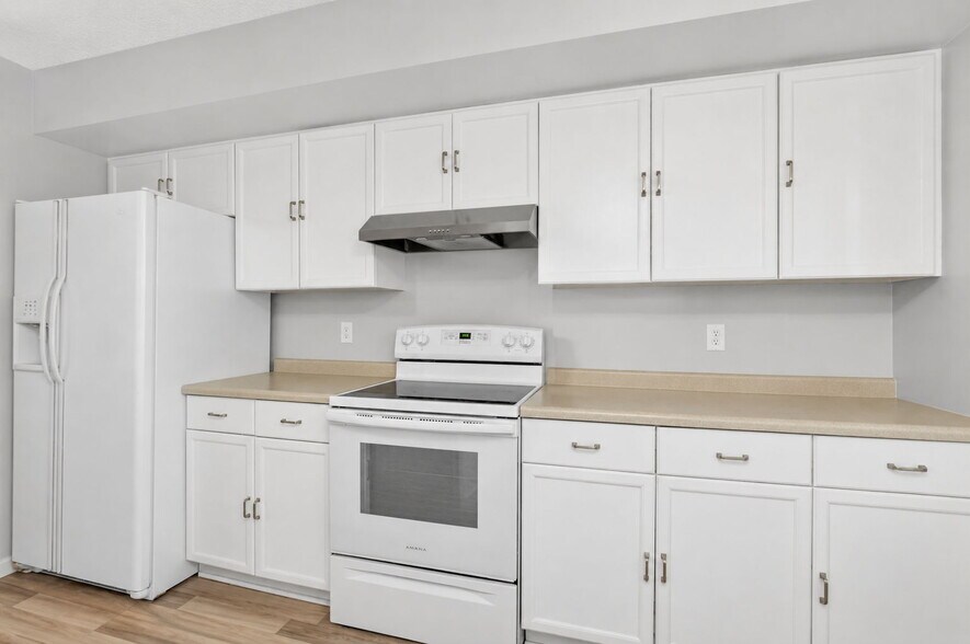 Building Photo - 5314 Sapphire Vly