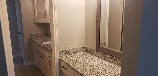 Building Photo - 7715 Deadwood Dr