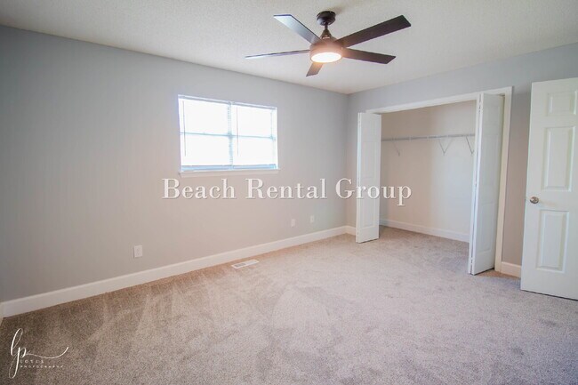Building Photo - 3 Bedroom Townhome in Little River