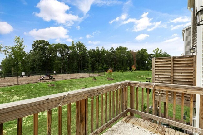 Building Photo - 4964 Southern Magnolia Dr