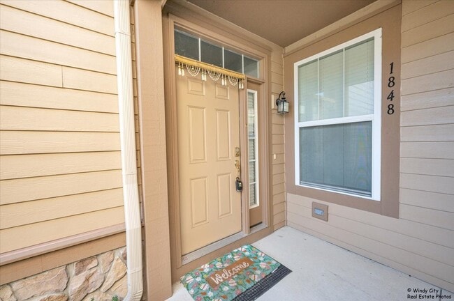 Building Photo - 1848 Crenshaw Cir