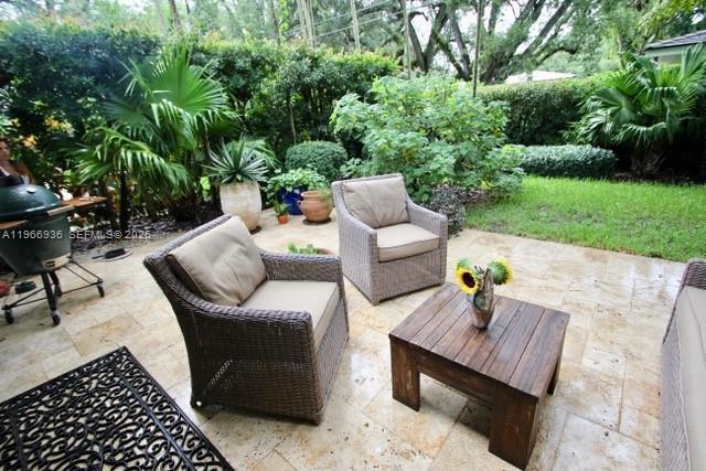 Building Photo - 721 Tibidabo Ave