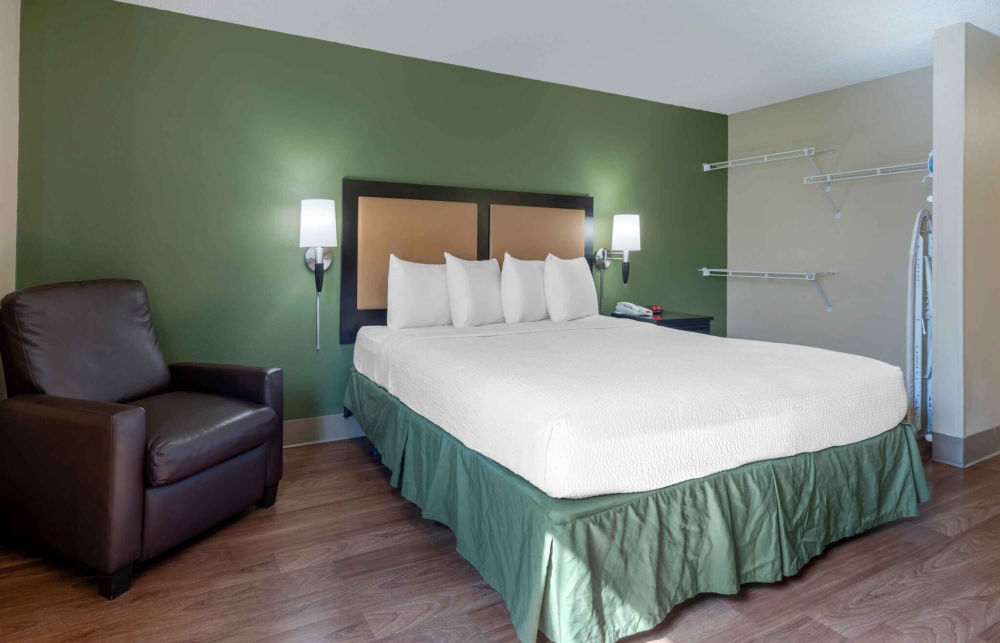 Building Photo - Furnished Studio-Fremont - Fremont Blvd. S...